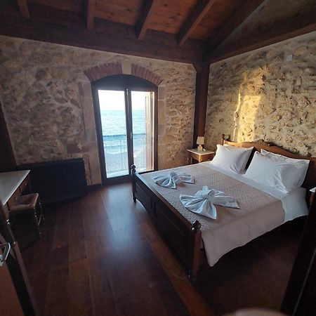 Volakas Beachfront Suites Rethymno  Exterior photo