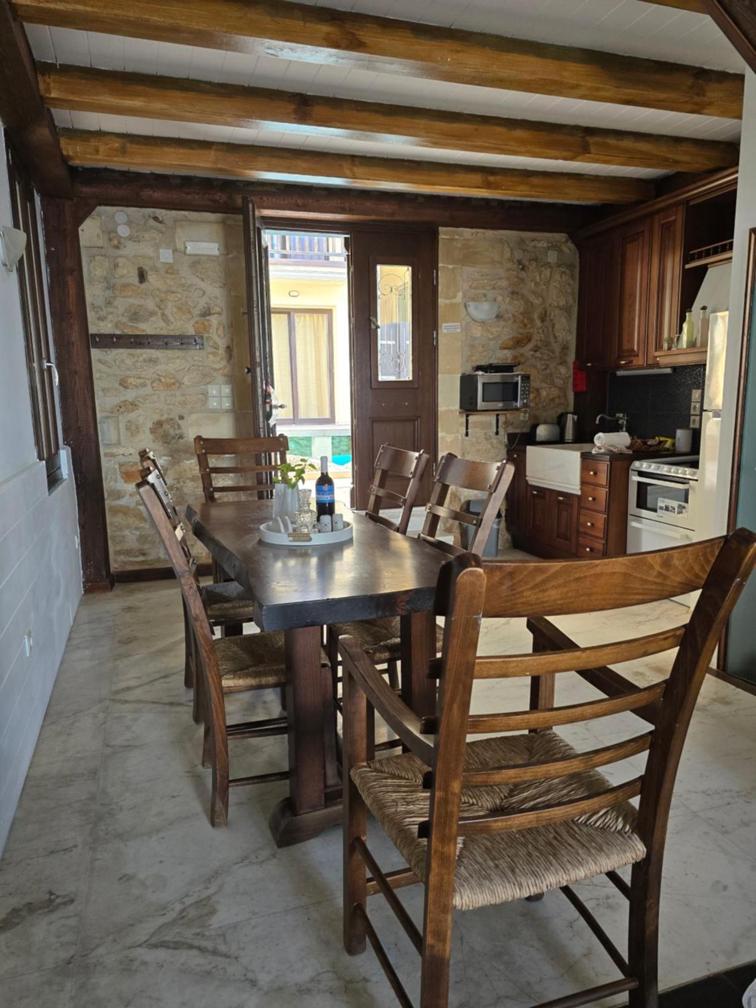 Volakas Beachfront Suites Rethymno  Exterior photo