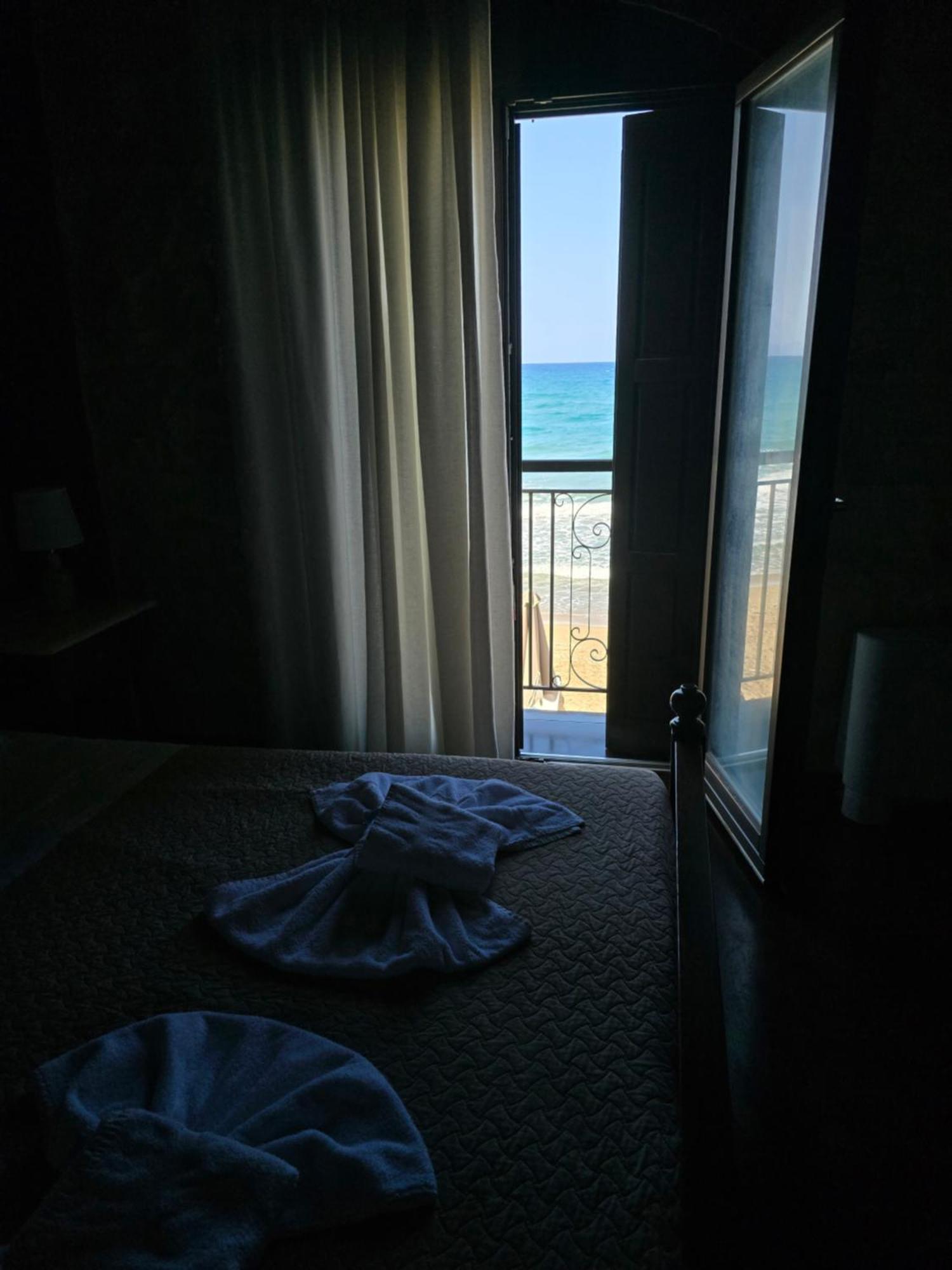 Volakas Beachfront Suites Rethymno  Exterior photo